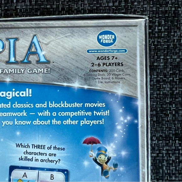 NIB Disney Pictopia Family Picture-Trivia Game - Picture 2 of 9